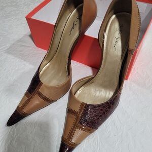 Stiletto pump by Sergio Zelcer